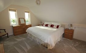 Glenside Cottage With Hot Tub